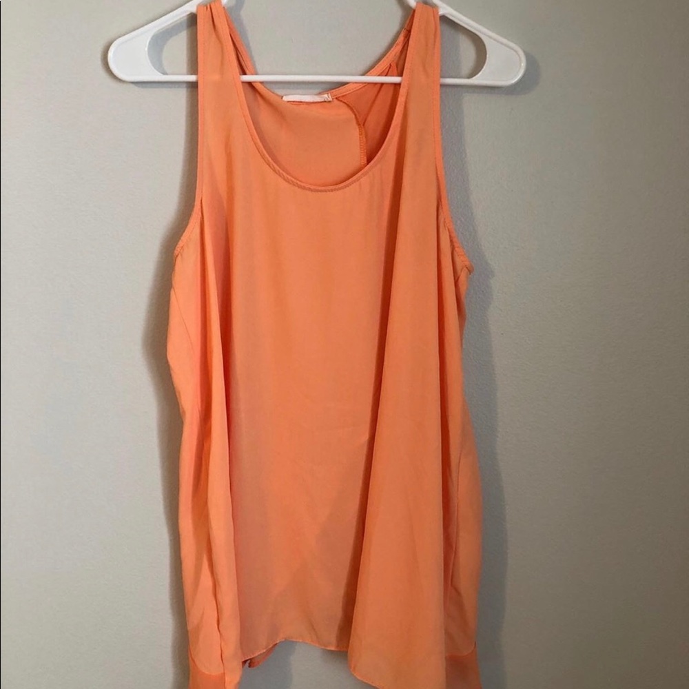 Detailed open back tank